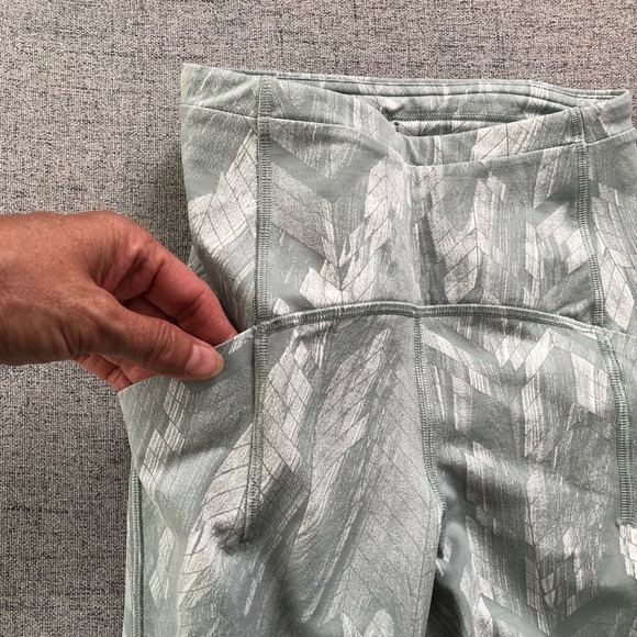 Lululemon leggings Swift Speed High-Rise Crop 21" Reverberate Chevron Jacquard - Picture 12 of 16